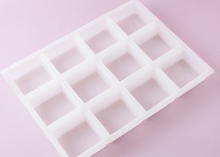 Moule en silicone de 12 cavités carrées -50%